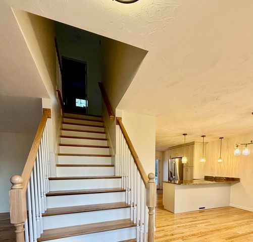 38 Colonial Rd., Webster, MA 01570