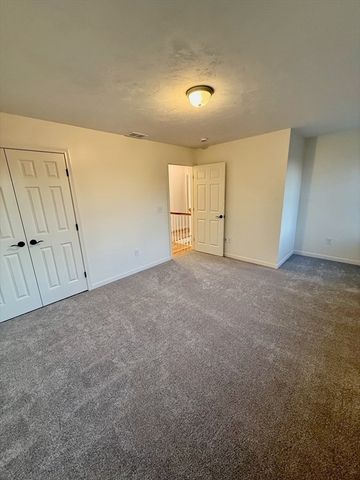 38 Colonial Rd., Webster, MA 01570