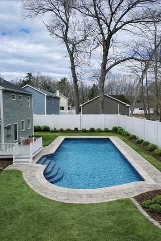 38 Colonial Rd., Webster, MA 01570