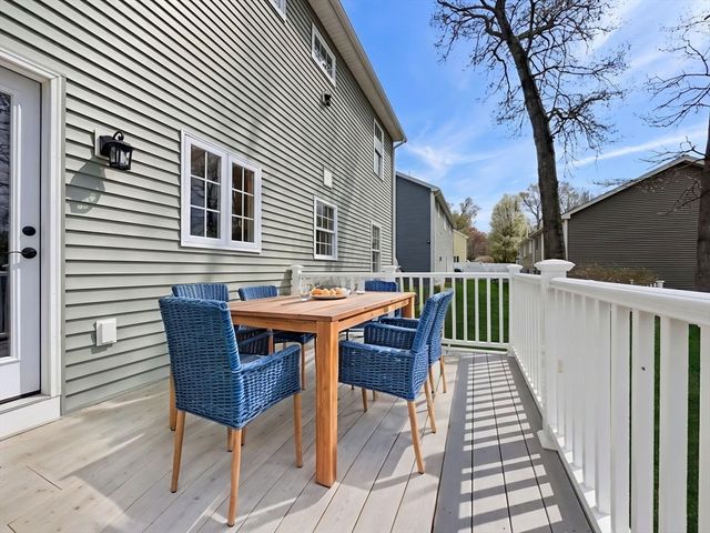 38 Colonial, Webster, MA 01570