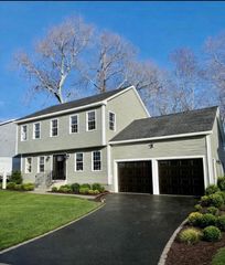 38 Colonial Rd., Webster, MA 01570