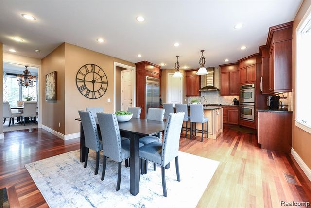 51341 Park Place Drive, Novi, MI 48167