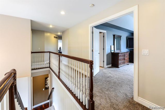 51341 Park Place Drive, Novi, MI 48167