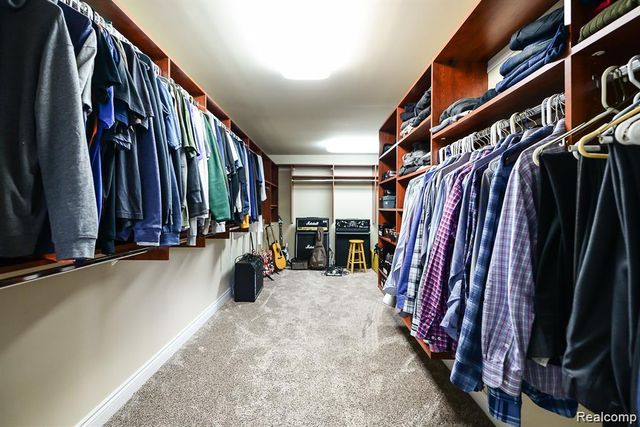 51341 Park Place Drive, Novi, MI 48167