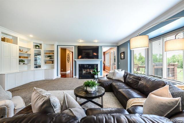 51341 Park Place Drive, Novi, MI 48167