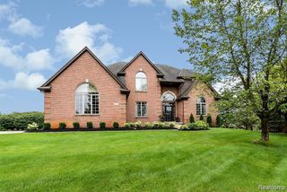 51341 Park Place Drive, Novi, MI 48167