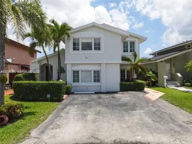 933 NW 106th Ave Circle, Miami, FL 33172