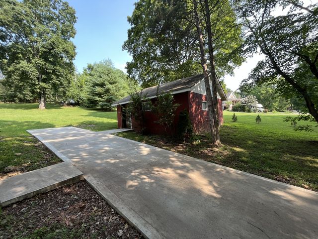 253 Jeffery Dr, Clarksville, TN 37043