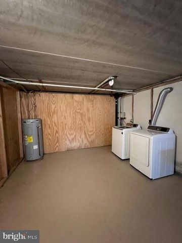 842-B PUTNAM BLVD, Wallingford, PA 19086