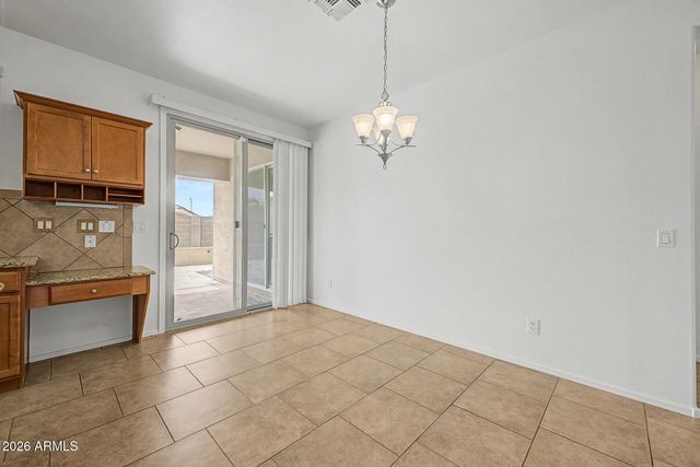 7029 W DESERT Lane, Laveen, AZ 85339