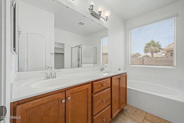 7029 W DESERT Lane, Laveen, AZ 85339