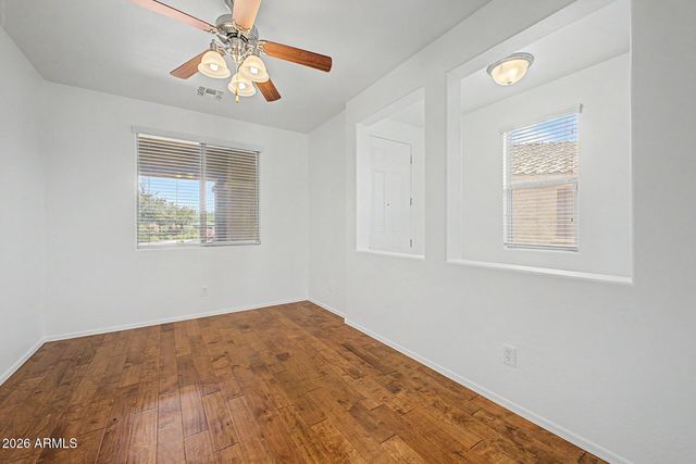 7029 W DESERT Lane, Laveen, AZ 85339