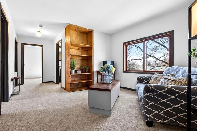 712 CHESTNUT STREET, Neenah, WI 54956