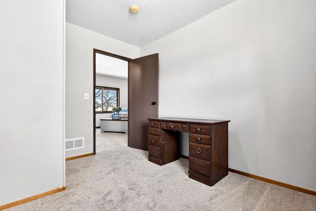 712 CHESTNUT STREET, Neenah, WI 54956