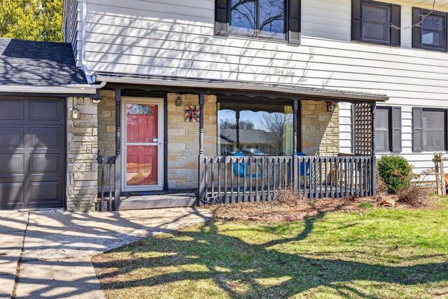 712 CHESTNUT STREET, Neenah, WI 54956