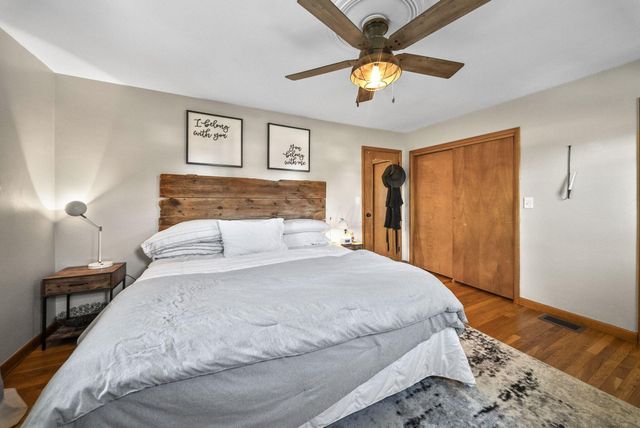305 Woodsview Drive, Canal Winchester, OH 43110