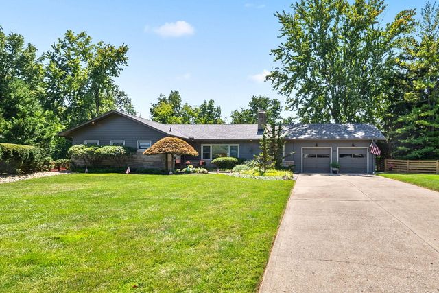 305 Woodsview Drive, Canal Winchester, OH 43110