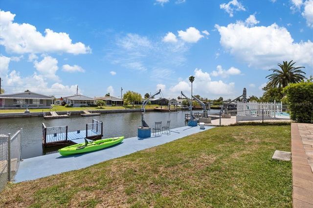 5106 BLUE HERON DRIVE, New Port Richey, FL 34652
