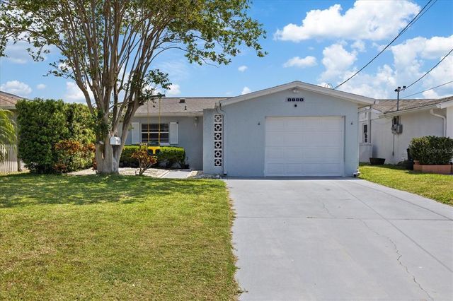 5106 BLUE HERON DRIVE, New Port Richey, FL 34652