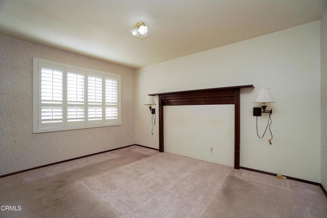 3820 S J Street, Oxnard, CA 93033