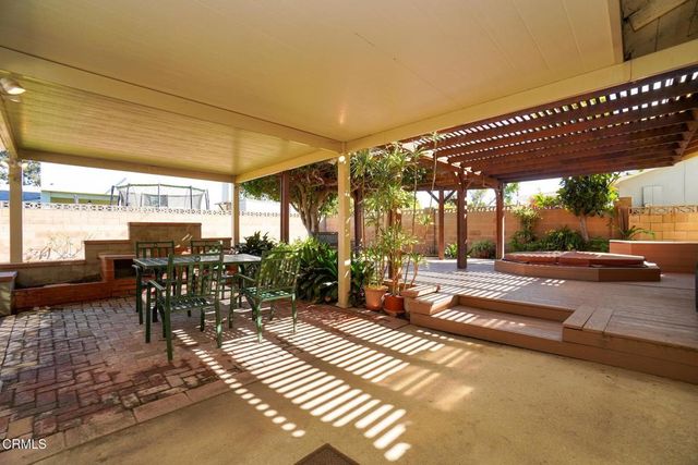 3820 S J Street, Oxnard, CA 93033