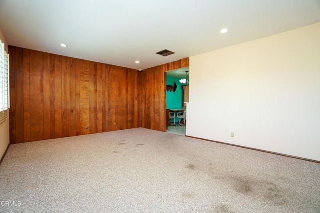 3820 S J Street, Oxnard, CA 93033