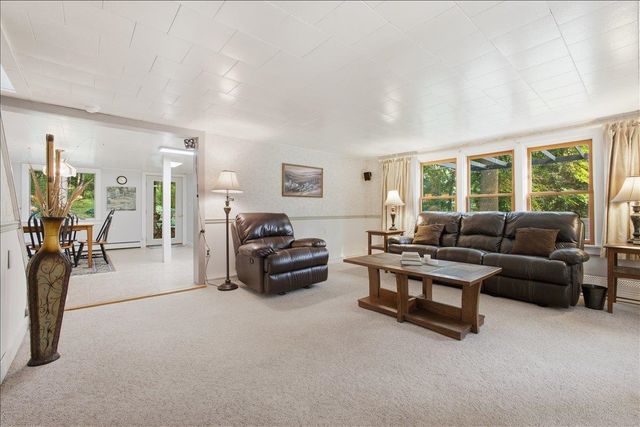 285 East Road, Ferrisburgh, VT 05473