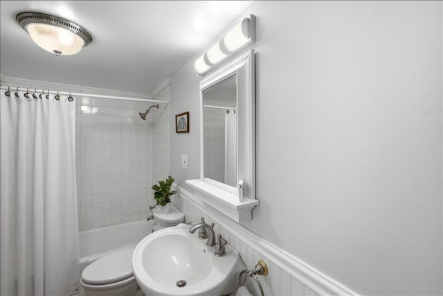 285 East Road, Ferrisburgh, VT 05473