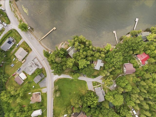 285 East Road, Ferrisburgh, VT 05473