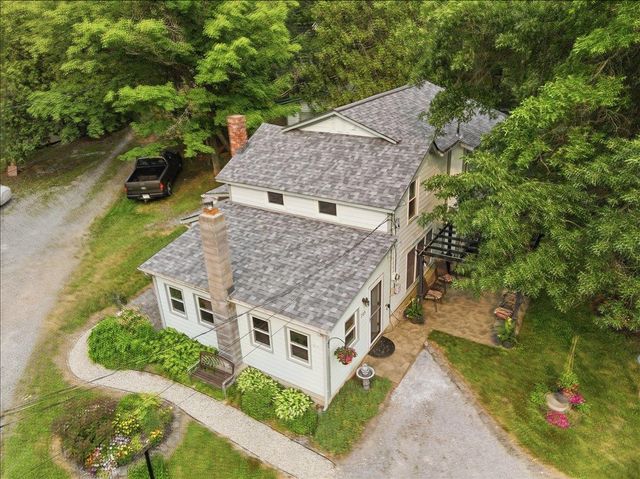 285 East Road, Ferrisburgh, VT 05473