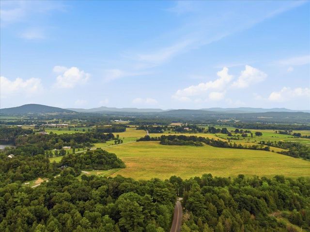 285 East Road, Ferrisburgh, VT 05473