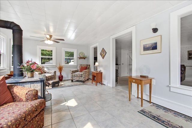 285 East Road, Ferrisburgh, VT 05473