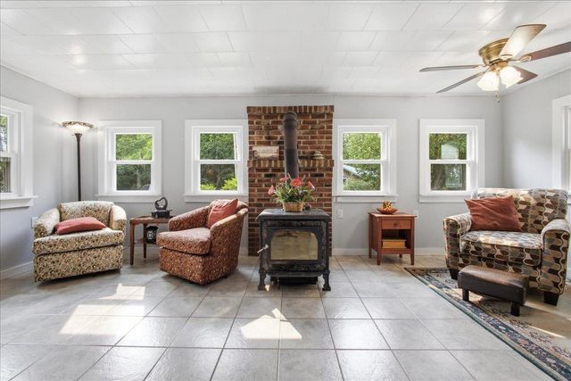 285 East Road, Ferrisburgh, VT 05473