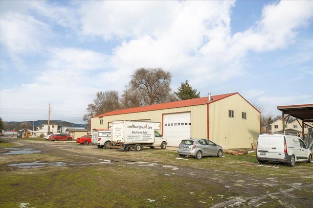 17622 E Cowley Ave, Spokane Valley, WA 99016