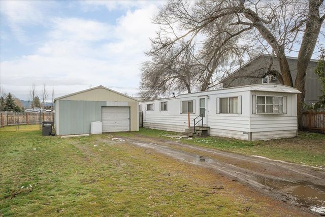 17622 E Cowley Ave, Spokane Valley, WA 99016