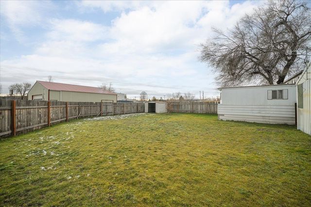 17622 E Cowley Ave, Spokane Valley, WA 99016