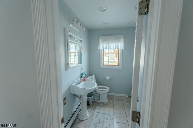 130 Loretta St, Woodbridge Twp., NJ 08861