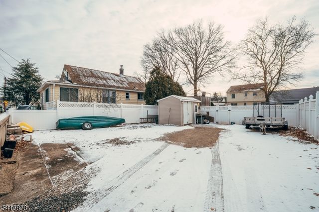 130 Loretta St, Woodbridge Twp., NJ 08861