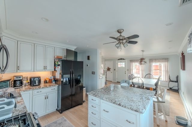 130 Loretta St, Woodbridge Twp., NJ 08861