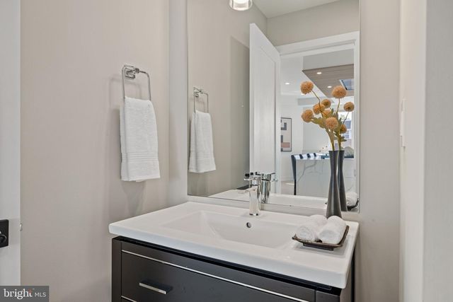 527 BROWN ST, Philadelphia, PA 19123