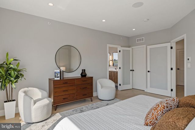 527 BROWN ST, Philadelphia, PA 19123