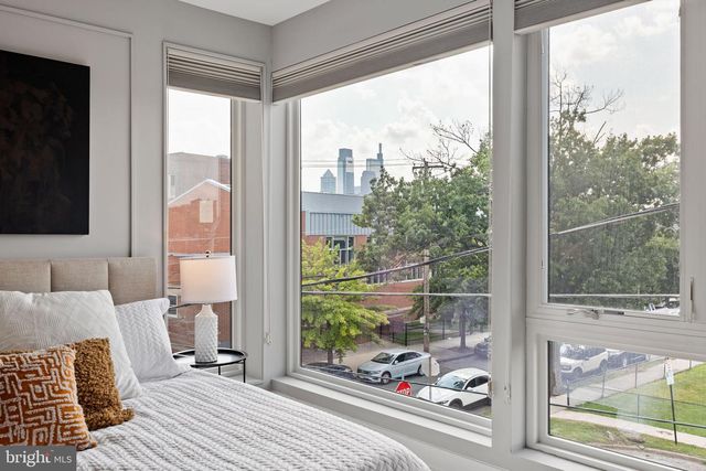 527 BROWN ST, Philadelphia, PA 19123