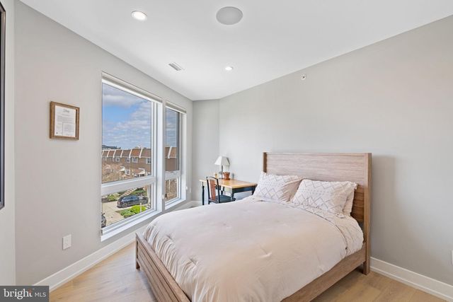 527 BROWN ST, Philadelphia, PA 19123
