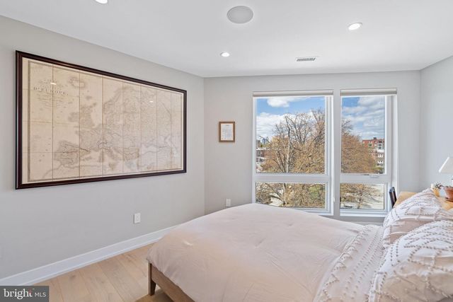 527 BROWN ST, Philadelphia, PA 19123