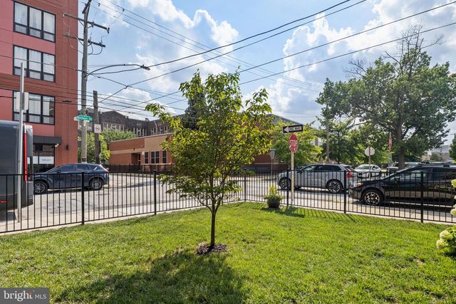 527 BROWN ST, Philadelphia, PA 19123