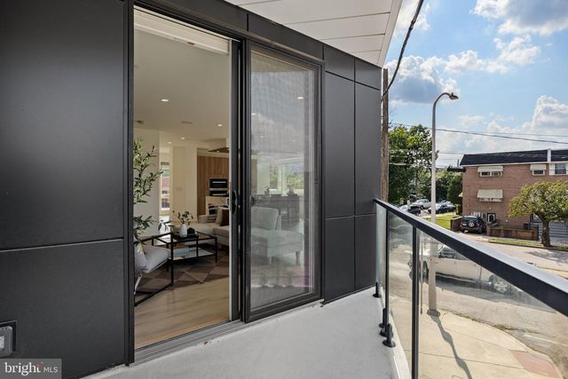 527 BROWN ST, Philadelphia, PA 19123