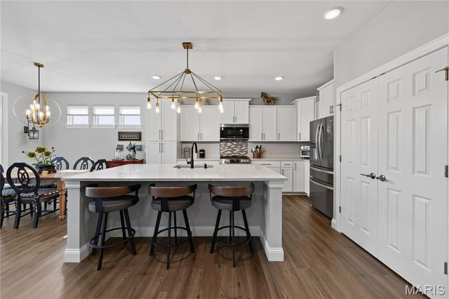 933 Sugar Pear Street, St Charles, MO 63301