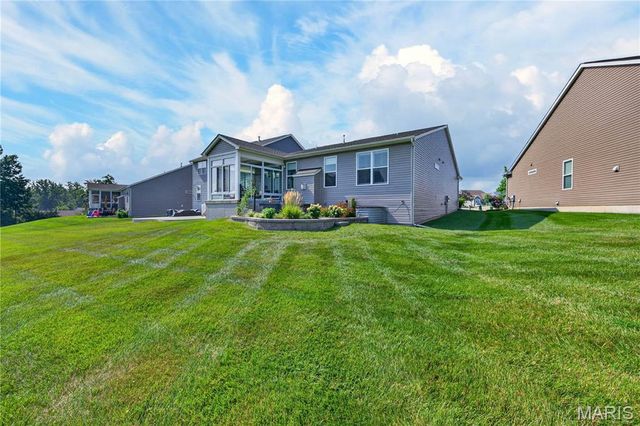 933 Sugar Pear Street, St Charles, MO 63301