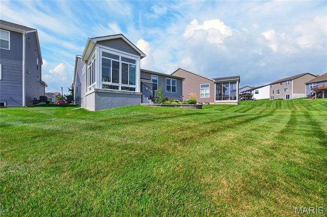 933 Sugar Pear Street, St Charles, MO 63301