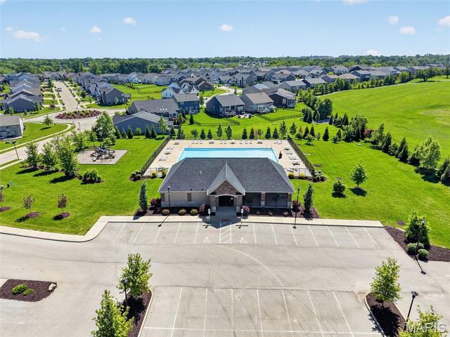 933 Sugar Pear Street, St Charles, MO 63301